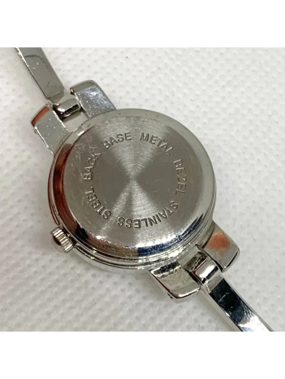 Women’s silver tone watch rhinestones quartz mop dial 21mm up to 7.5” running
